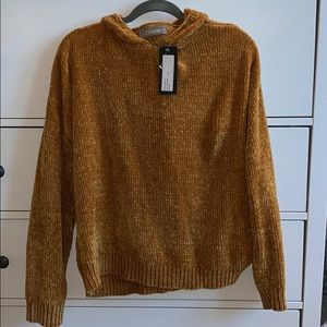 2Sable Mustard hoodie. Size M. With tags.